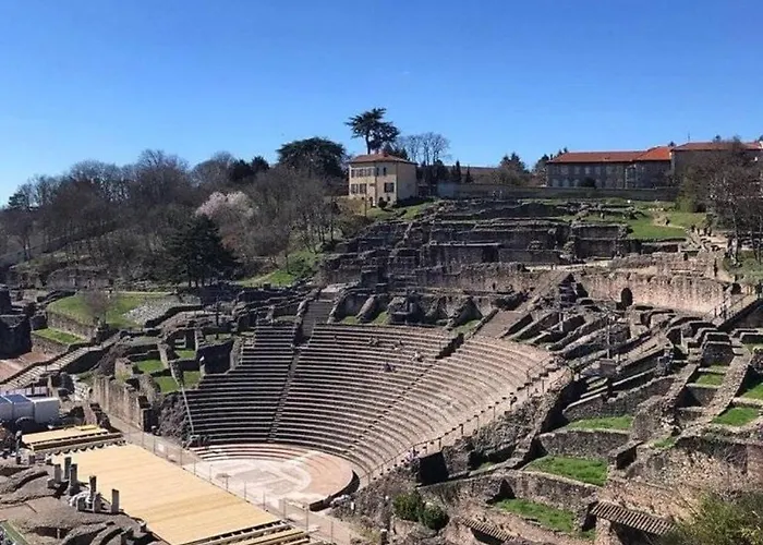 Апартаменты Agreable T2 Sur La Colline De Fourviere, A Deux Pas Du Vieux Лион